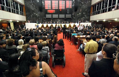 Deputados estaduais eleitos tomam posse na ALMG em 1º de fevereiro plenario da almg - 400